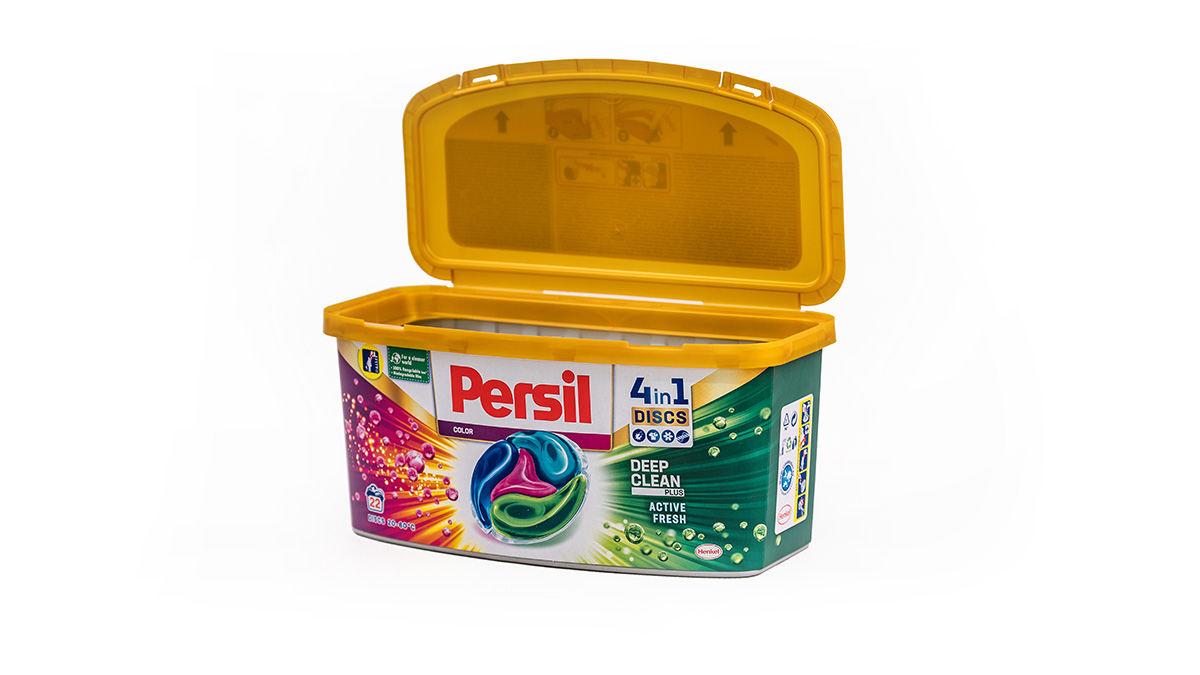 Flip-top caps with inactive hinges