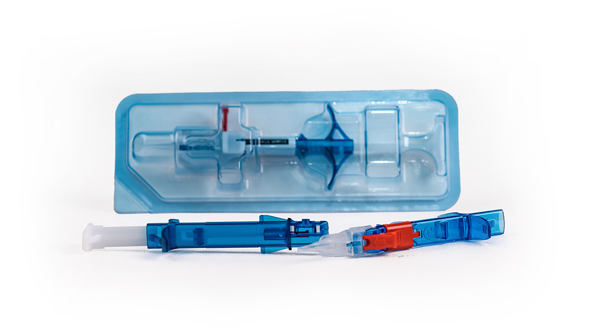 Eye lens applicator